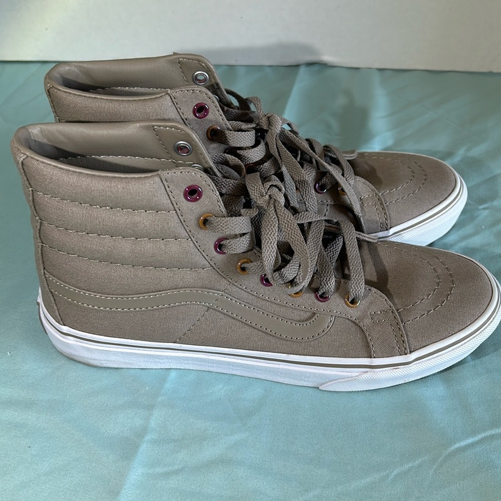 Vans Sk-8 Hi Slim size 7 mens 8.5 womens. - Picture 1 of 3